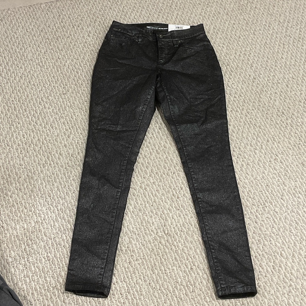 Black Women’s Skinny Jeans